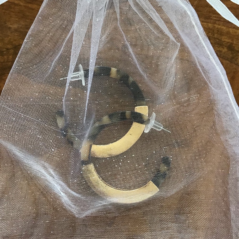 Cream Tortoise Hoop - Picture 3 of 5